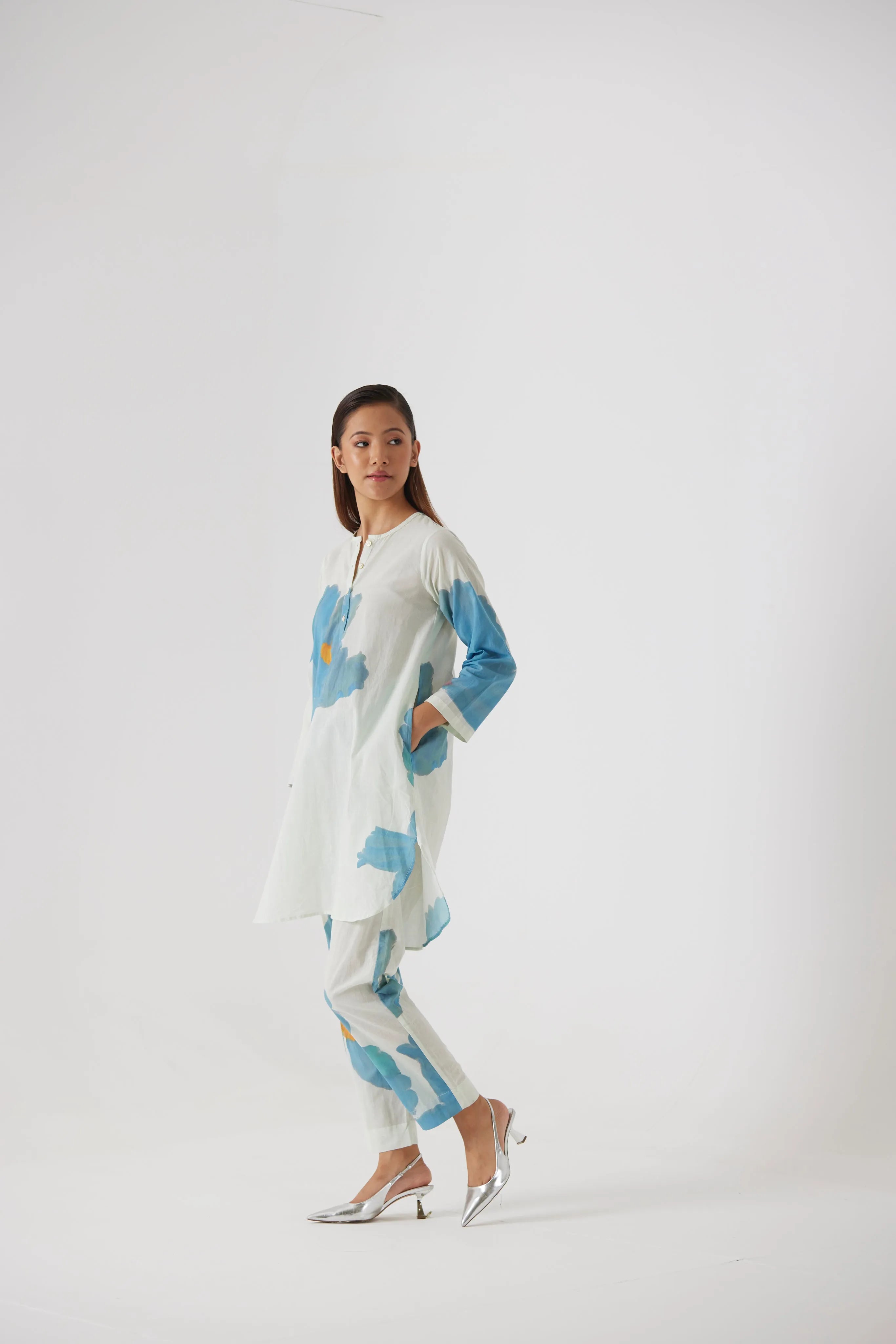 BLUE POPPIES SHORT KURTA SET - Yam India