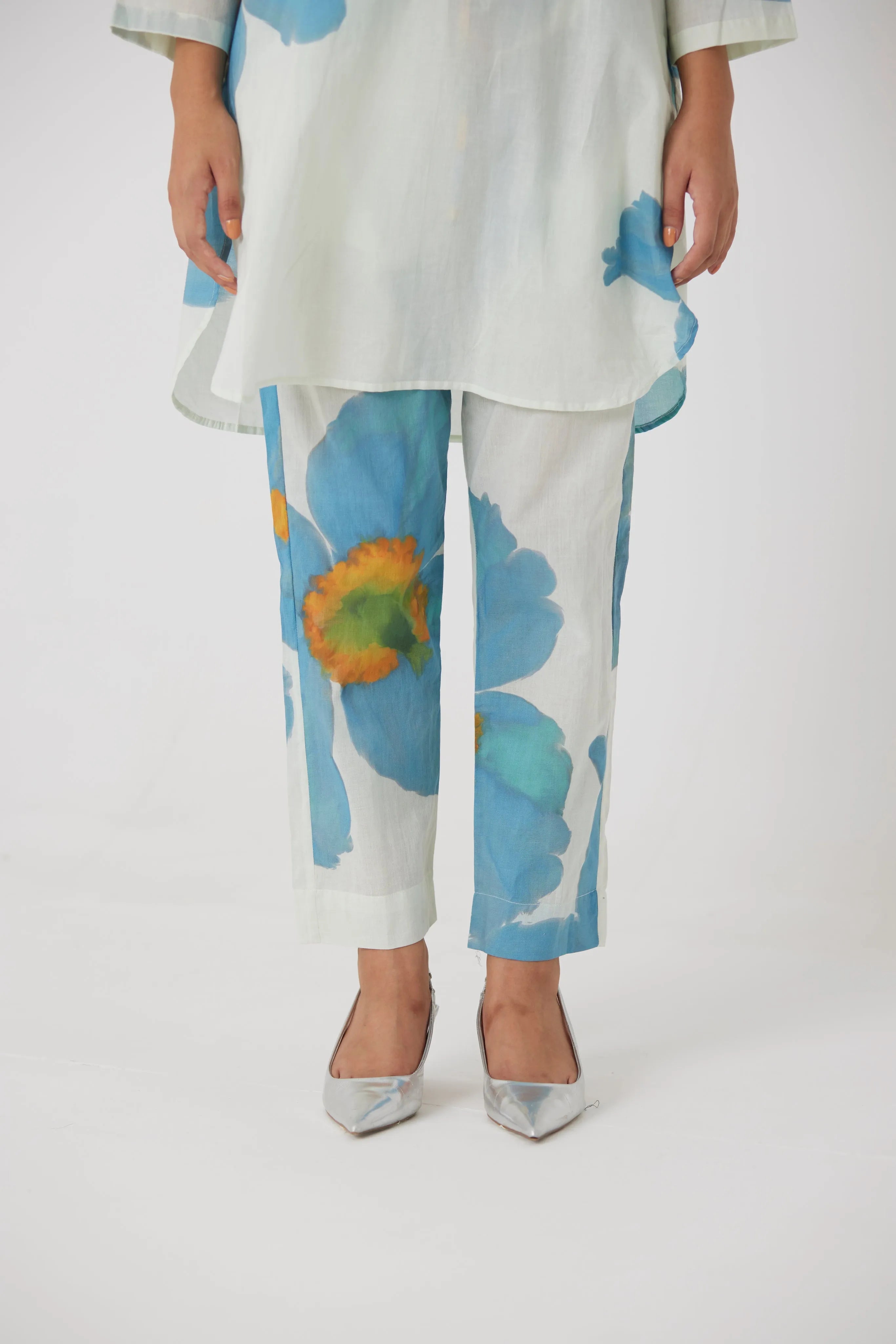 BLUE POPPIES SHORT KURTA SET - Yam India
