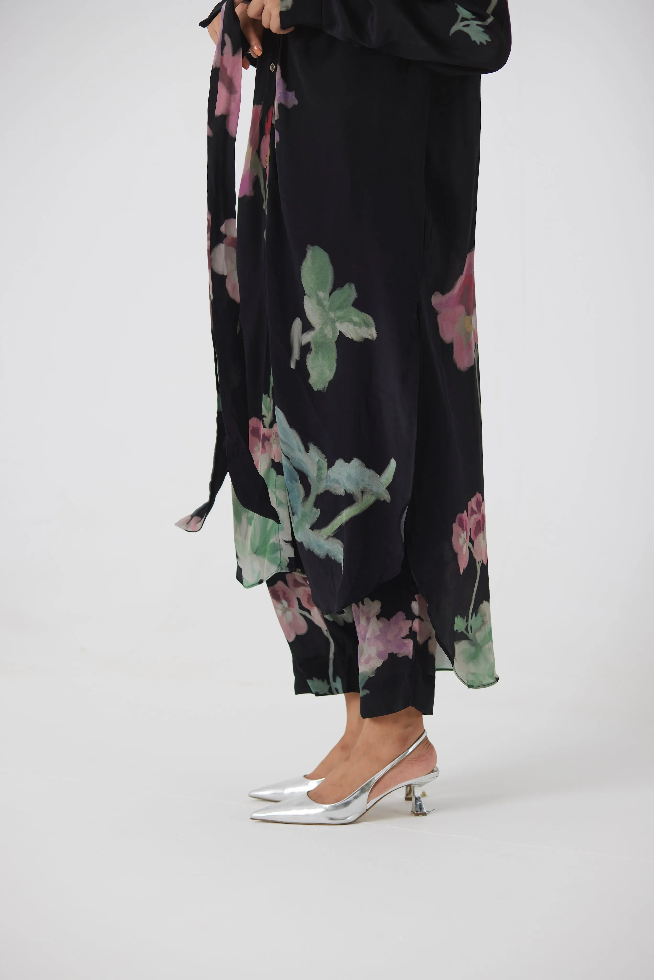 JULIET BLACK WRAP KURTA SET - Yam India