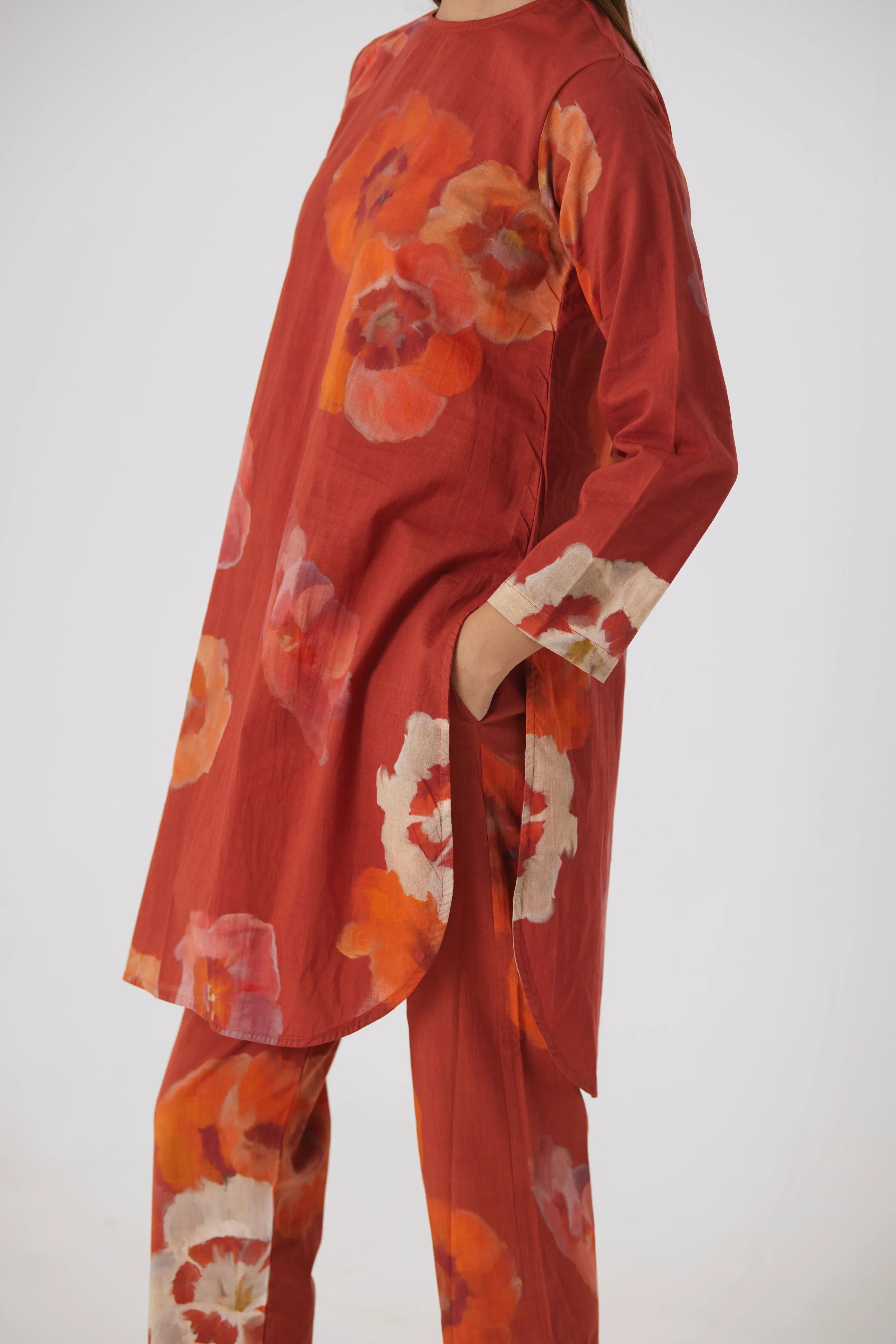 GARDENIA RED SHORT KURTA SET - Yam India