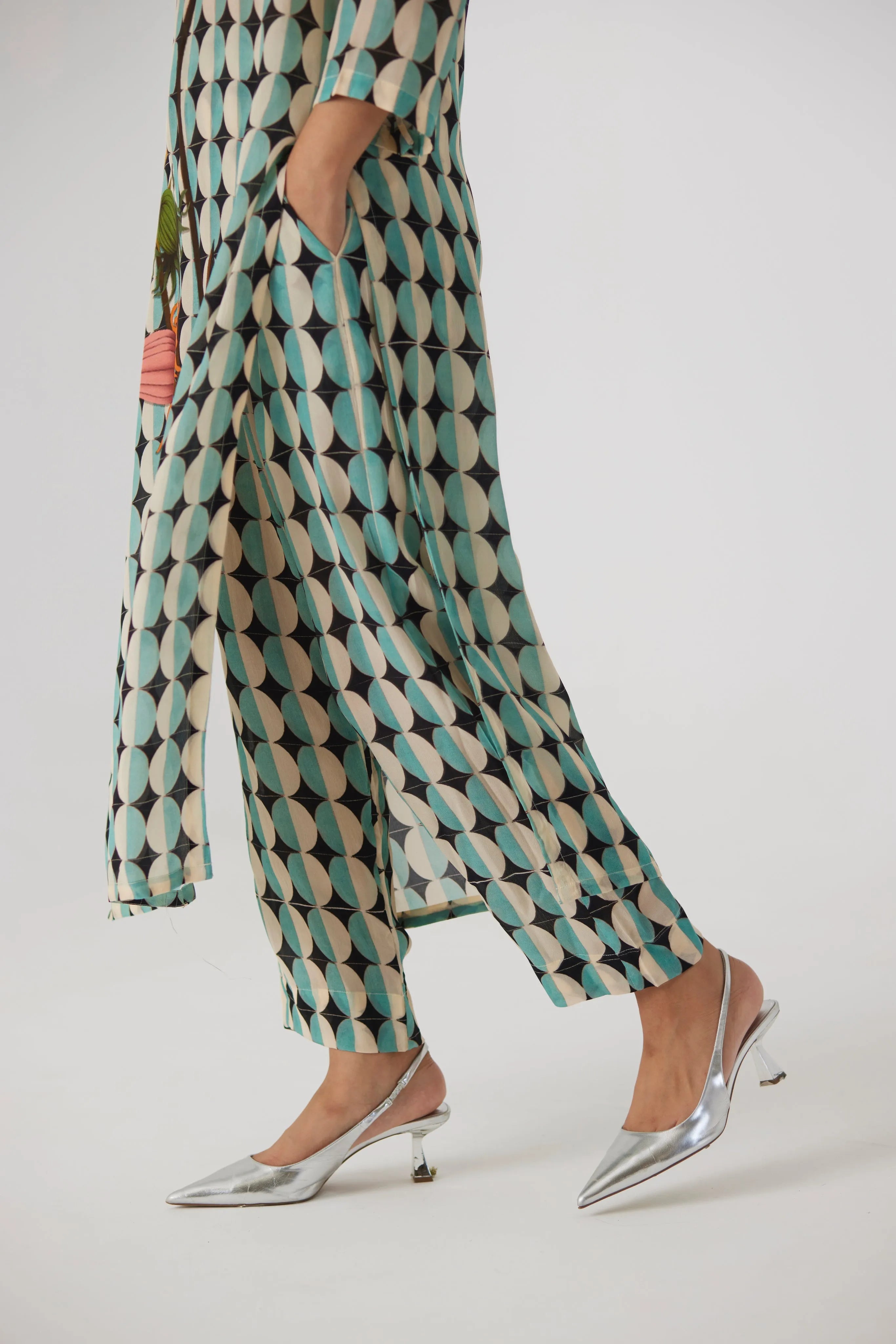 GIFU LONG KURTA SET - Yam India