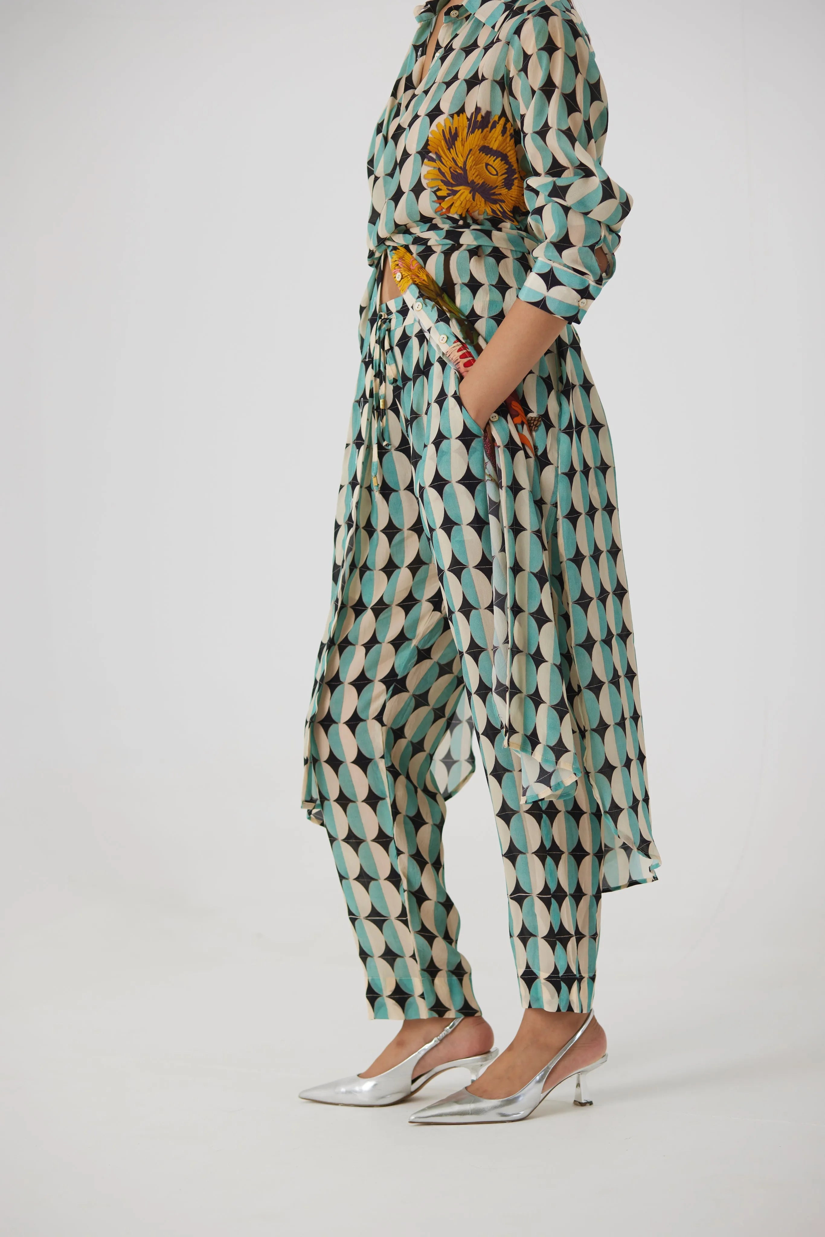 GIFU WRAP KURTA SET - Yam India