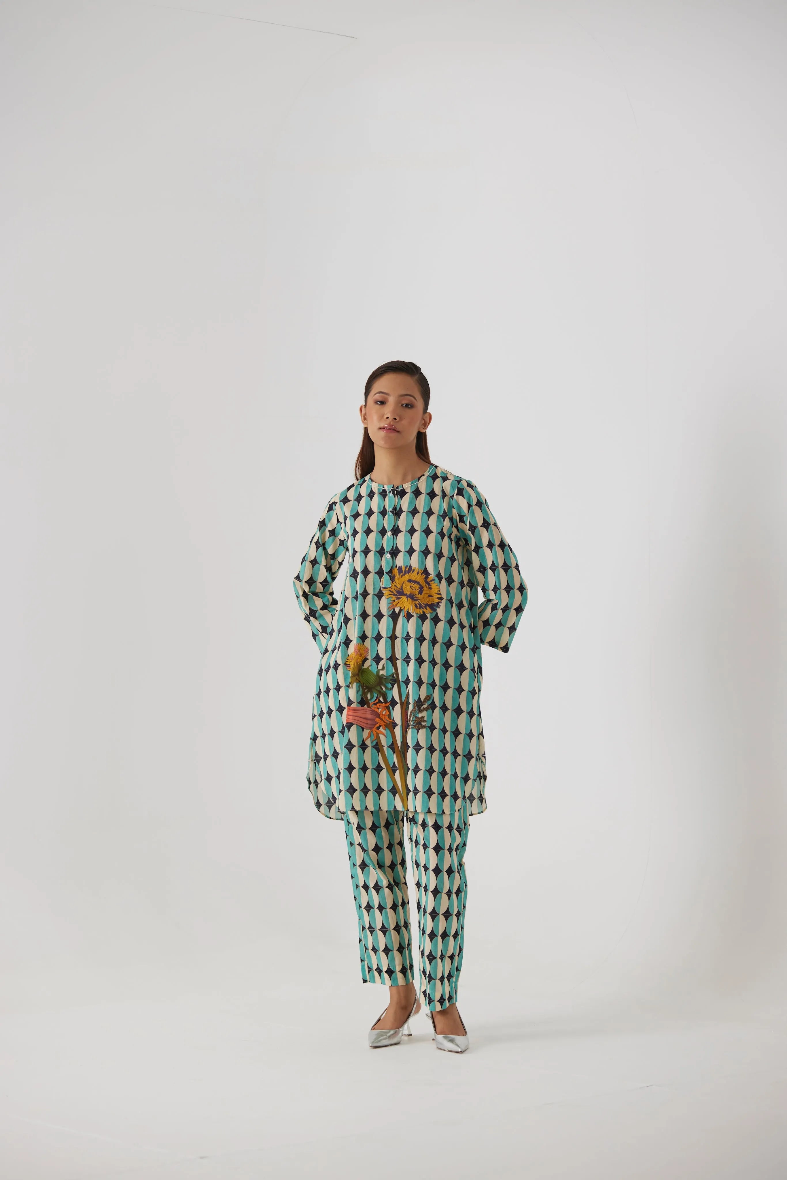 GIFU SHORT COTTON KURTA SET - Yam India