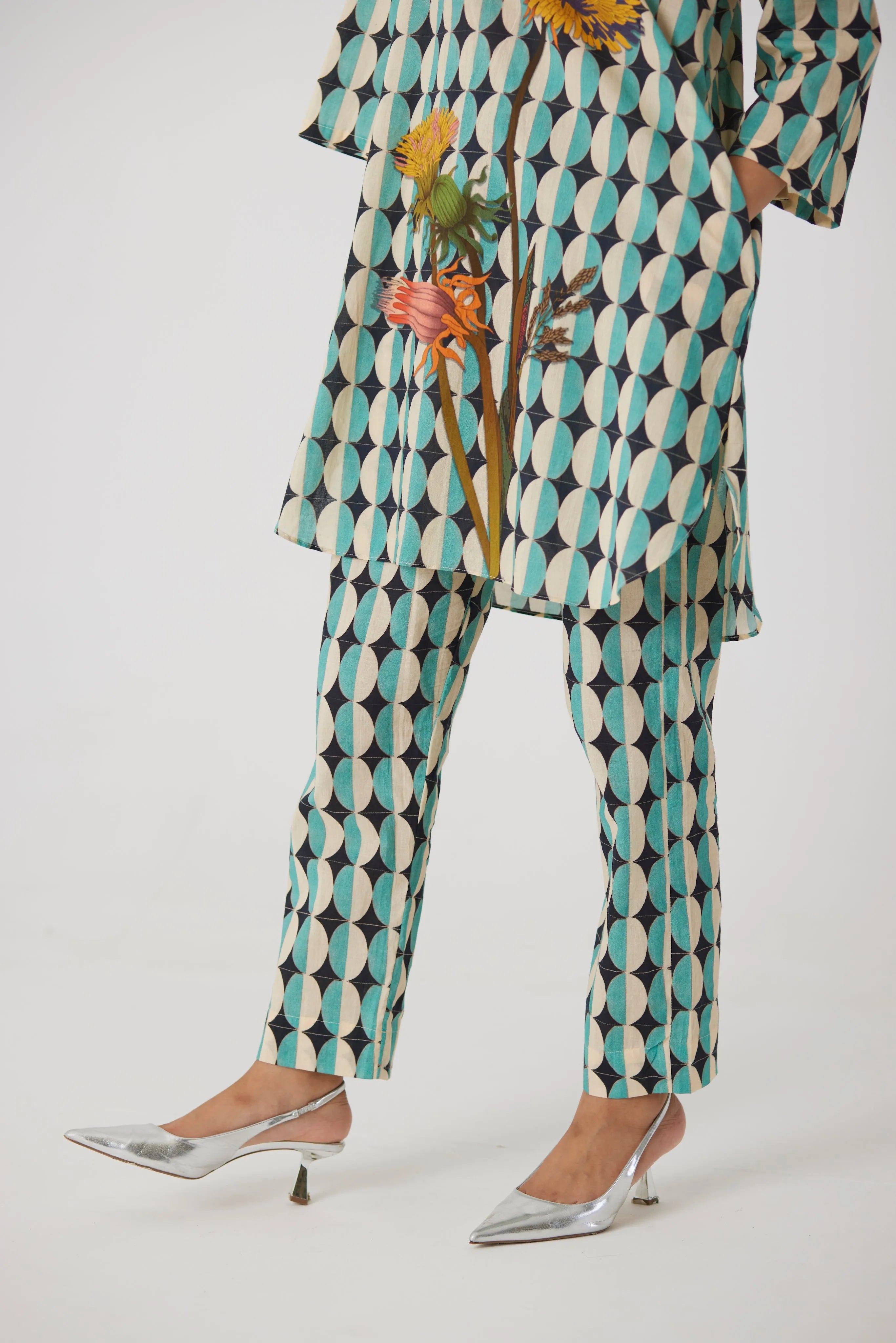 GIFU SHORT COTTON KURTA SET - Yam India