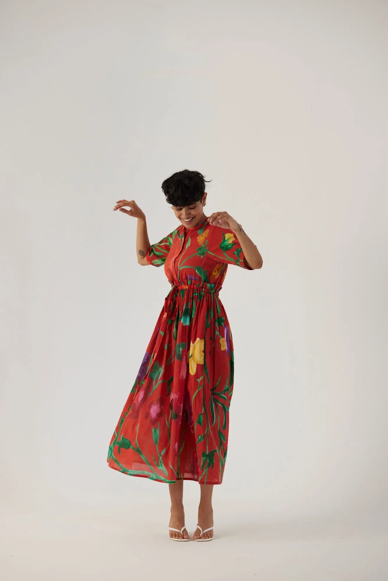 BIG BOTANICAL RED GATHERED DRESS - Yam India