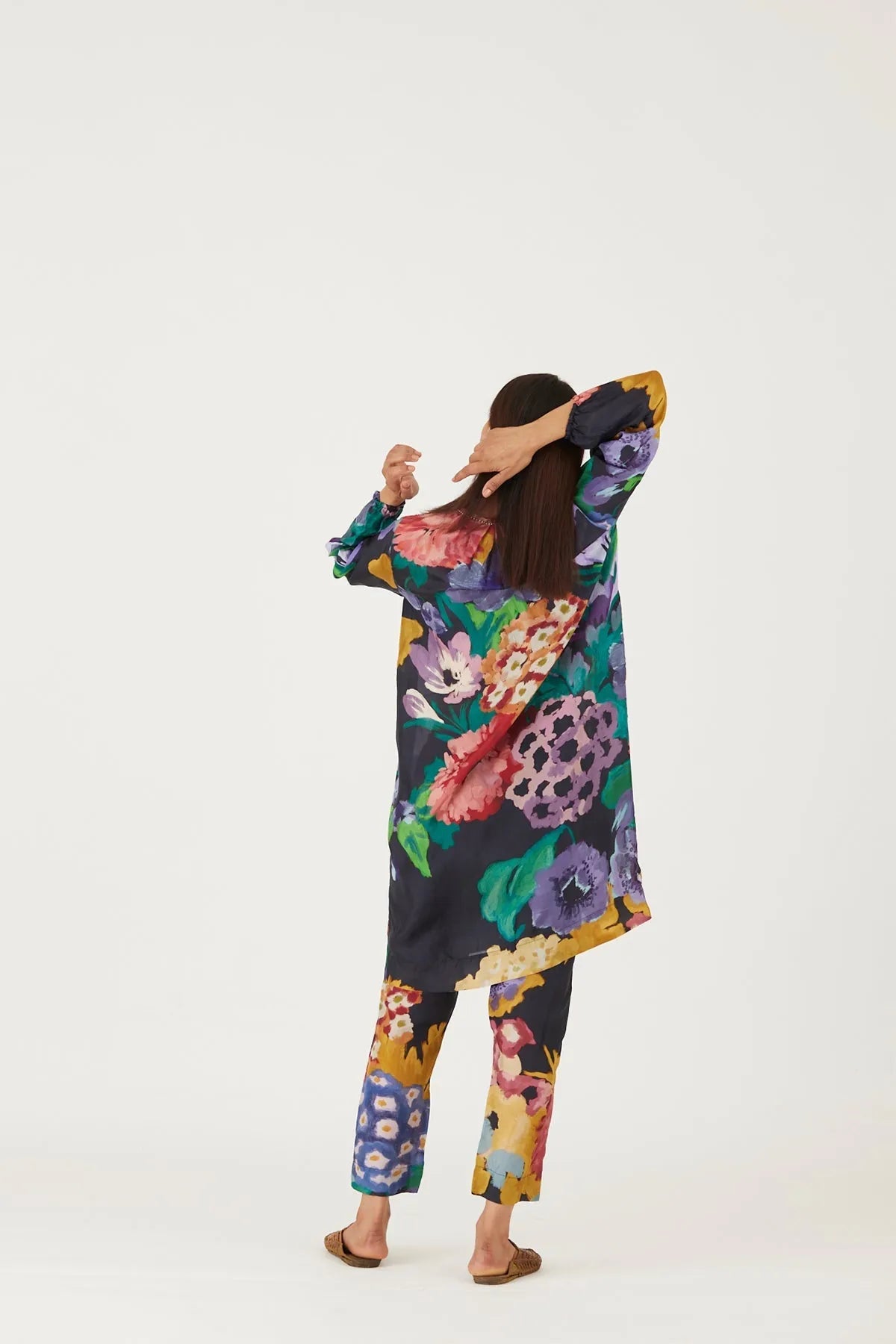 FARAH BLACK SILK KURTA SET - Yam India