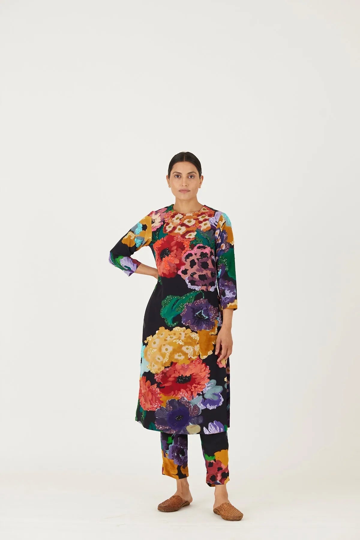 FARAH BLACK EMBROIDERED KURTA SET - Yam India