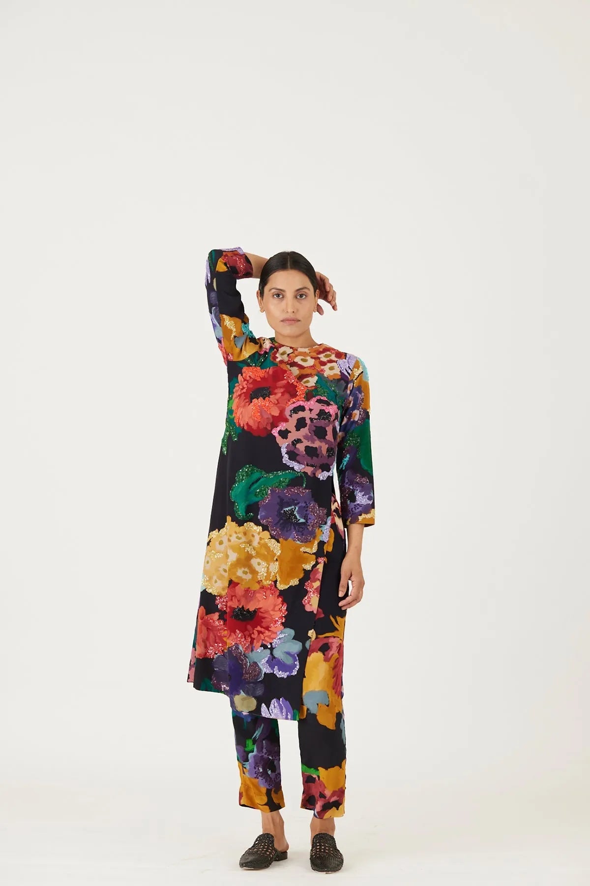FARAH BLACK EMBROIDERED KURTA SET - Yam India