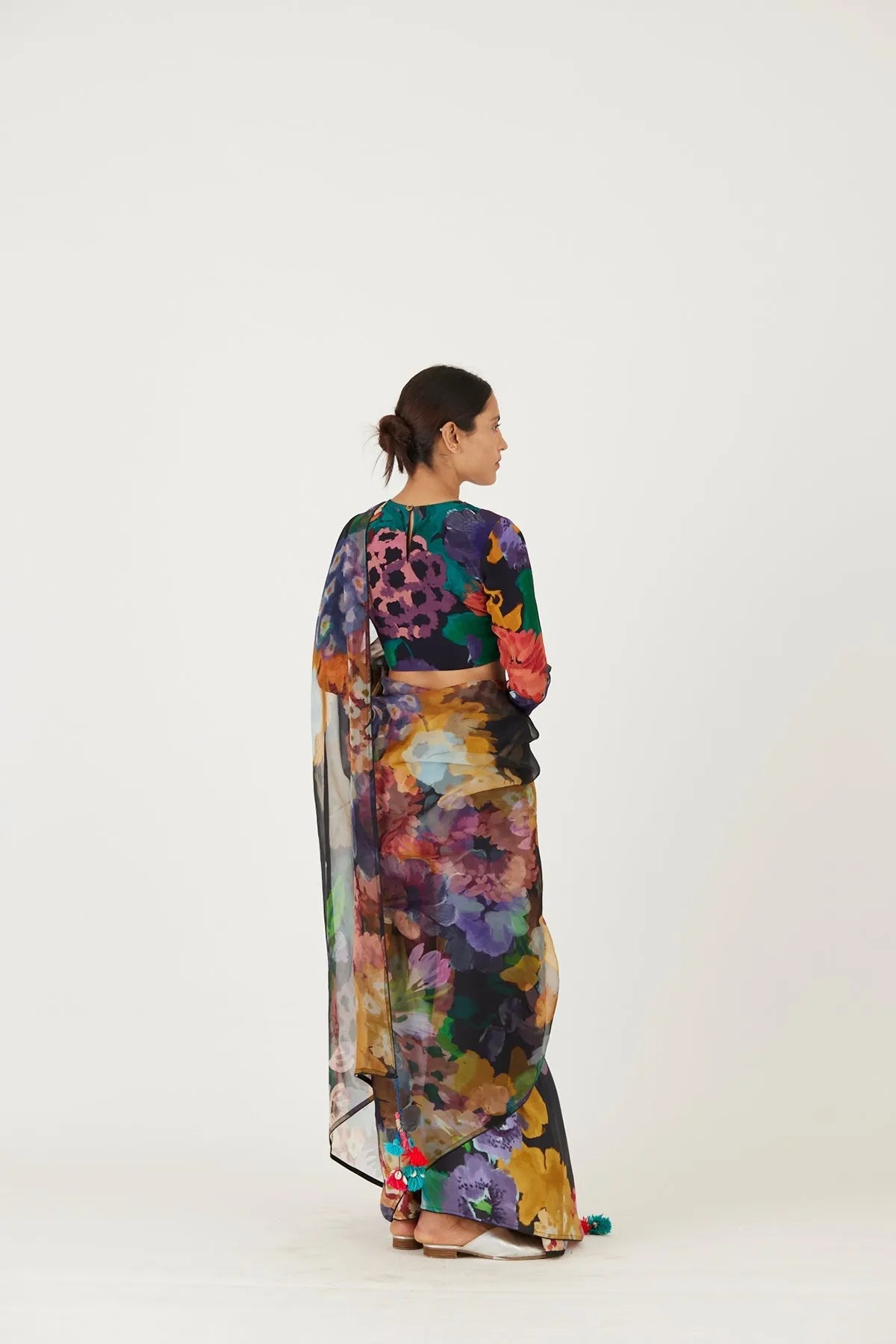 FARAH BLACK SAREE - Yam India