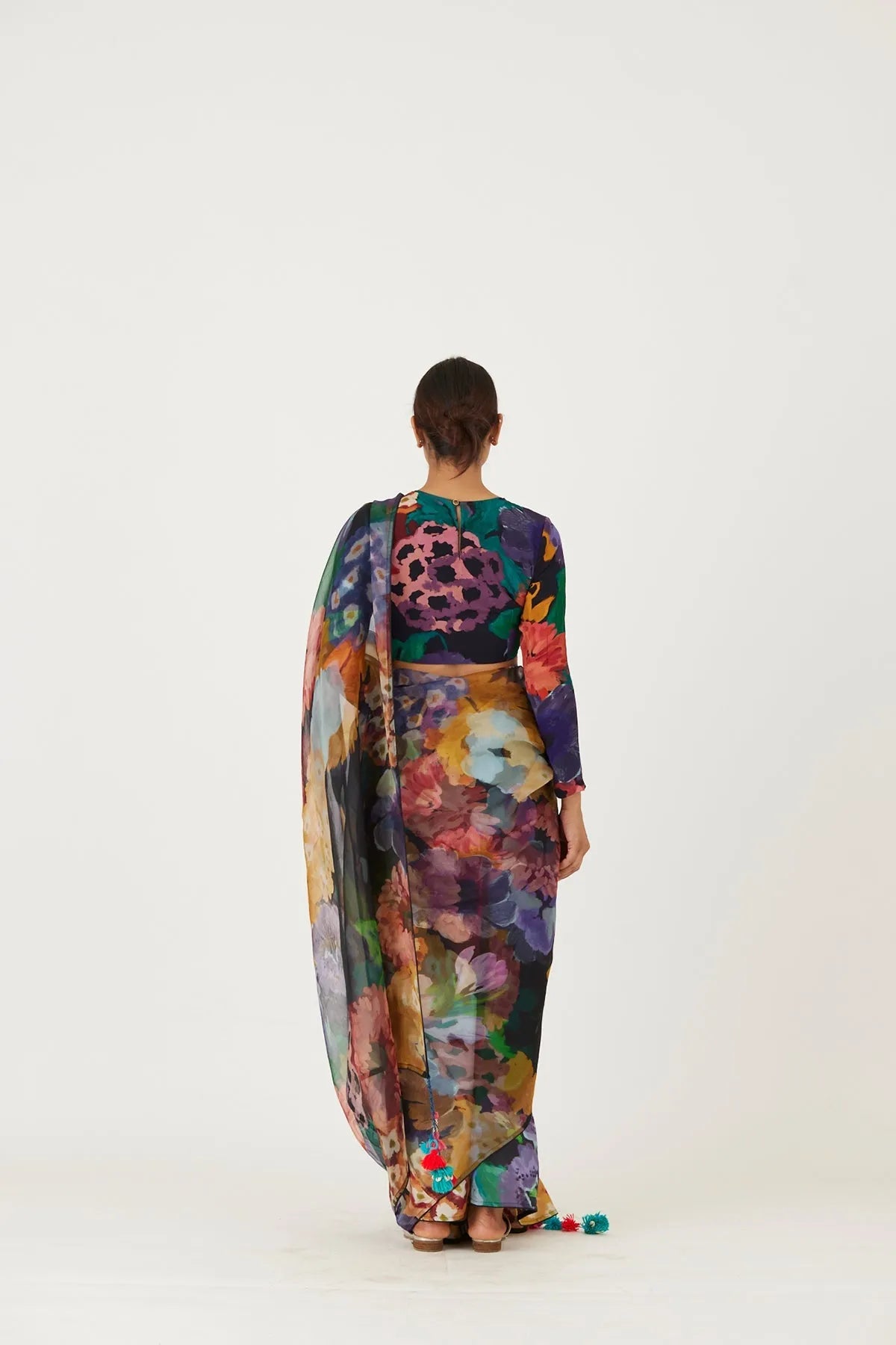 FARAH BLACK SAREE - Yam India