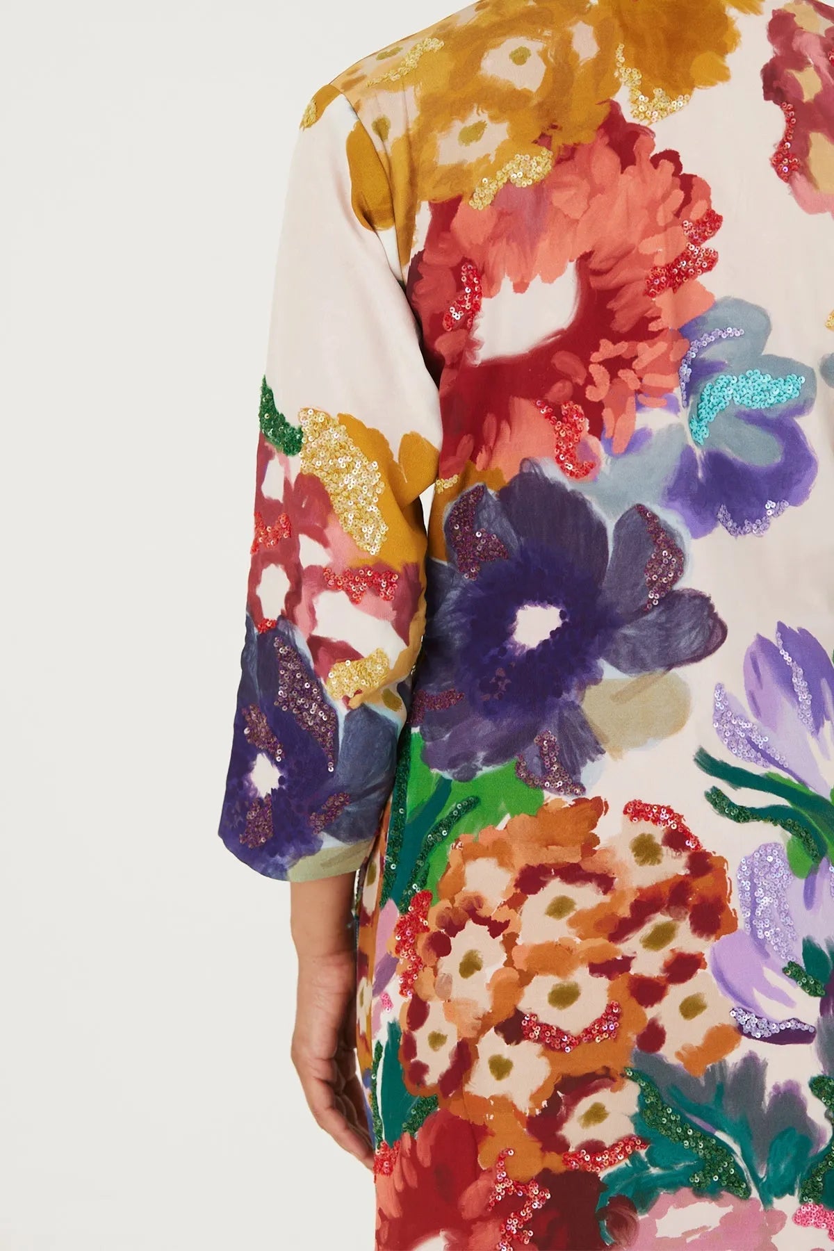 FARAH WHITE EMBROIDERED KURTA SET - Yam India